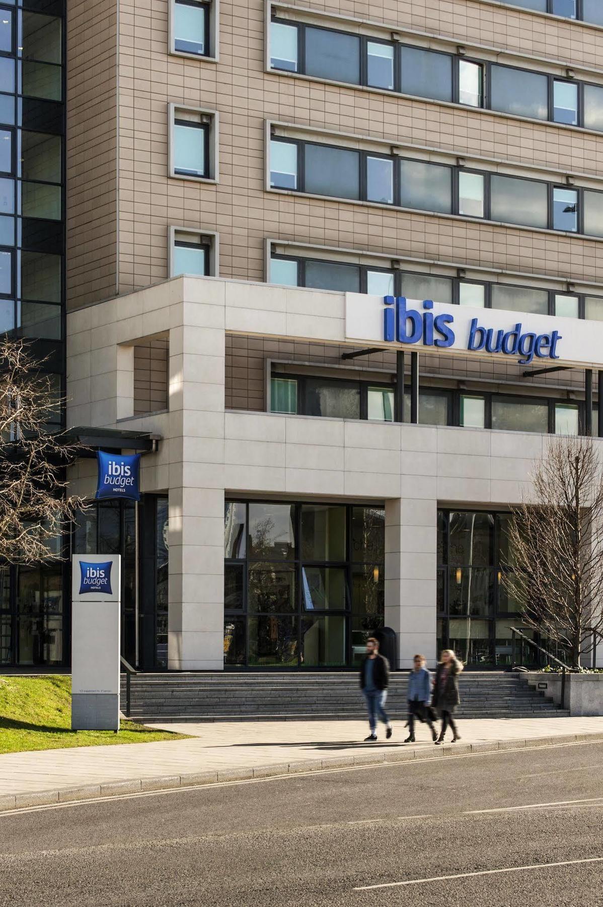 Ibis Budget Leeds Centre Crown Point Road Exterior photo